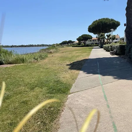 Apartament Deux Pieces Port Camargue Pc1000-052